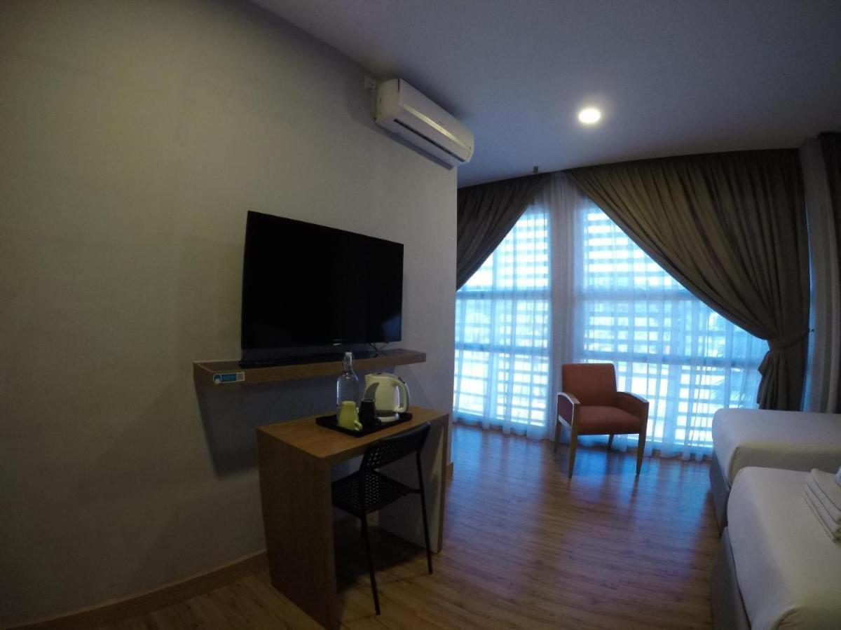 Golden Leaf Boutique Hotel Nusa Idaman Formerly Known As Ariana Hotel Johor Bahru Exterior photo