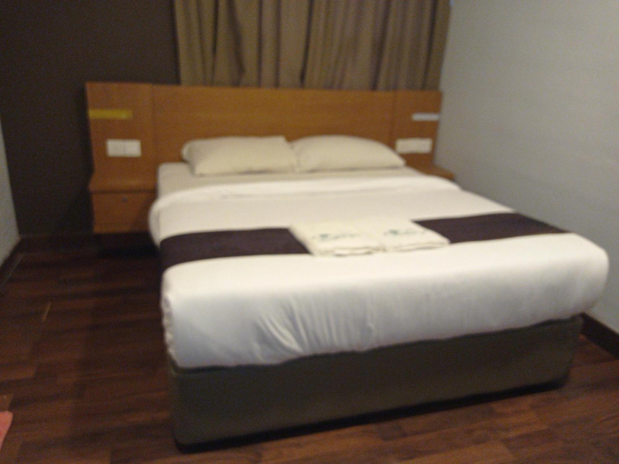 Golden Leaf Boutique Hotel Nusa Idaman Formerly Known As Ariana Hotel Johor Bahru Exterior photo