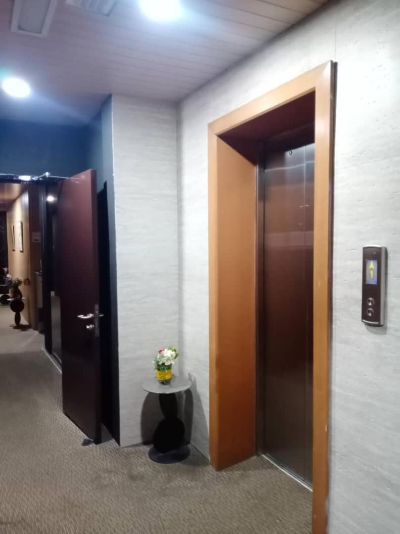 Golden Leaf Boutique Hotel Nusa Idaman Formerly Known As Ariana Hotel Johor Bahru Exterior photo